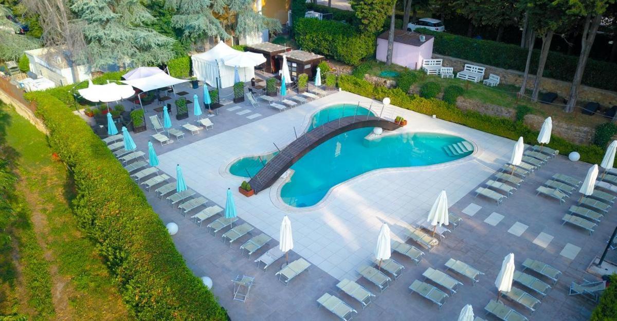 Excel Roma Montemario Hotel Exterior foto