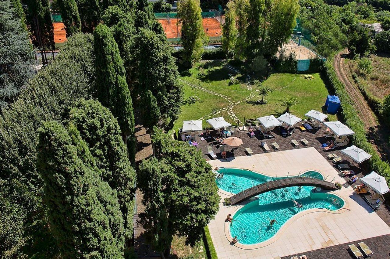 Excel Roma Montemario Hotel Exterior foto