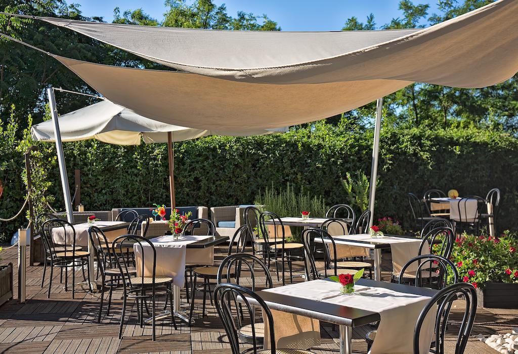 Excel Roma Montemario Hotel Exterior foto